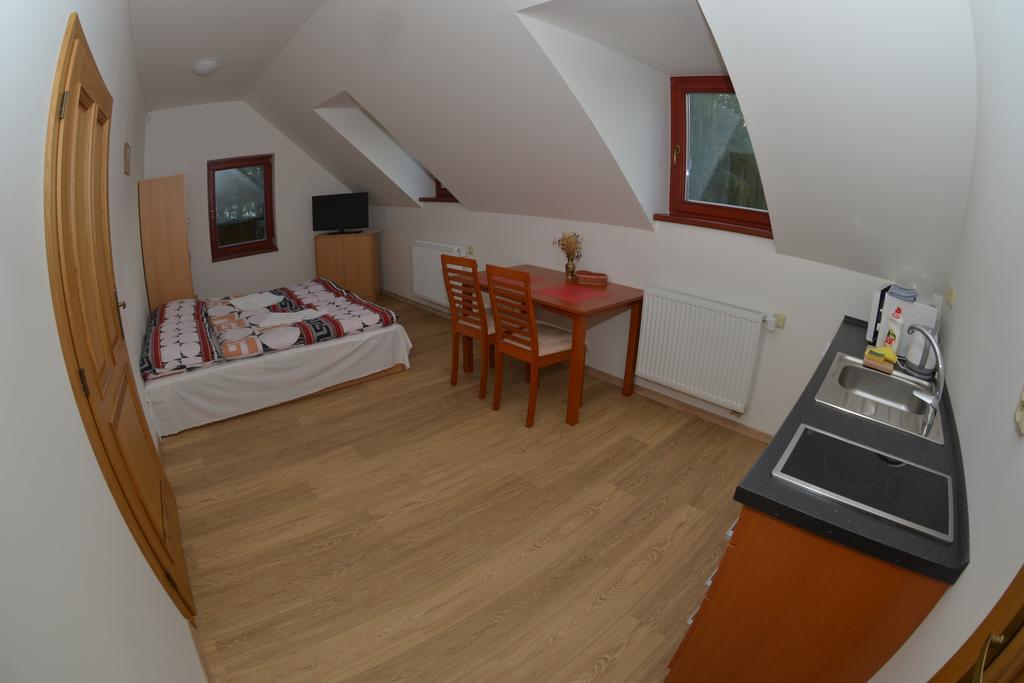 Penzion U Blatce Hotel Nove Hrady  Bilik gambar